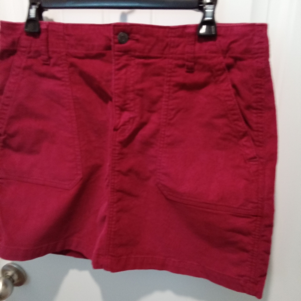 Old Navy Size 12 Red Corduroy Mini Skirt